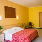 Hotel La Piramide 3*
