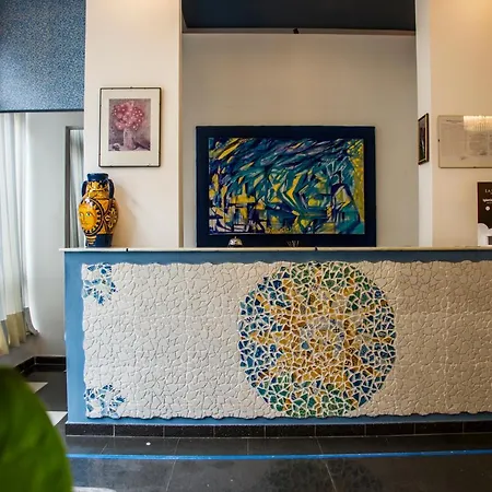 Hotel La Piramide Roccalumera