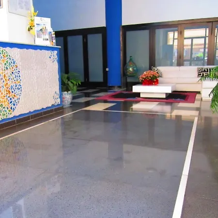 La Piramide Hotel 3*