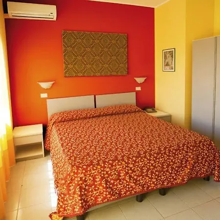 金字塔酒店 3* 洛卡卢美拉