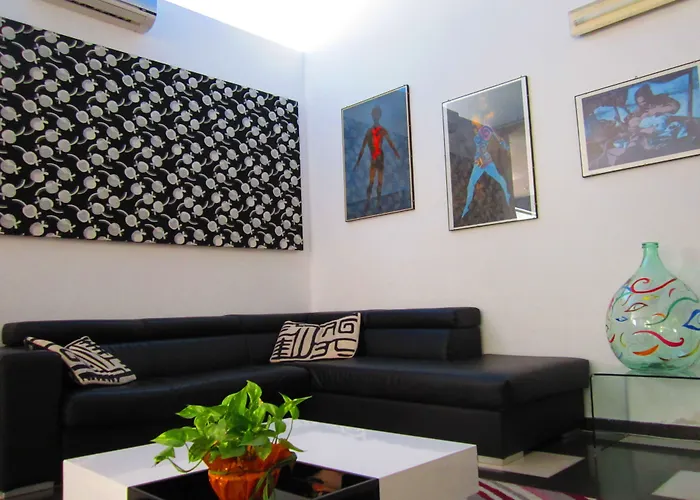 La Piramide Hotel