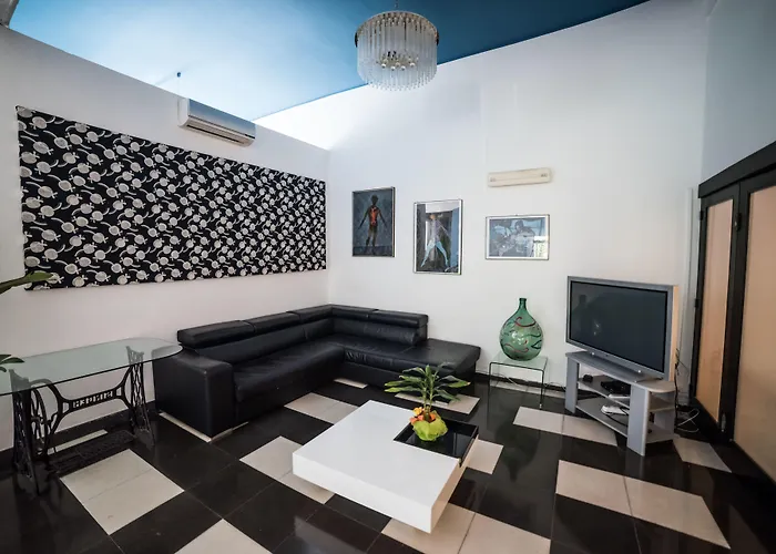Hotel La Piramide