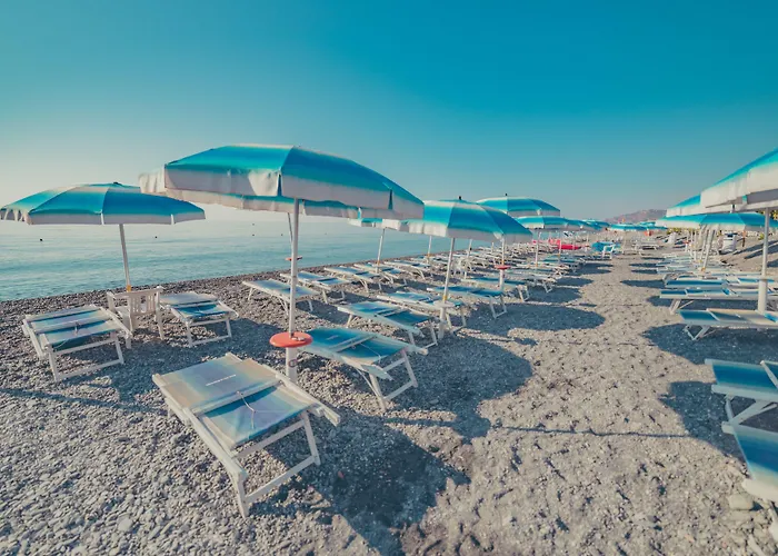 La Piramide Hotel Roccalumera