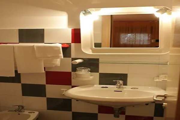 La Piramide 3* Roccalumera