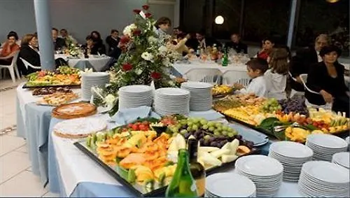 La Piramide Hotel Roccalumera