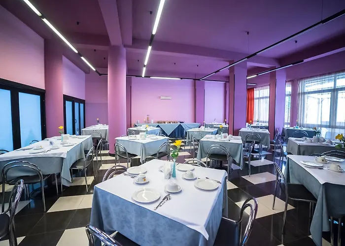 La Piramide Hotel 3*