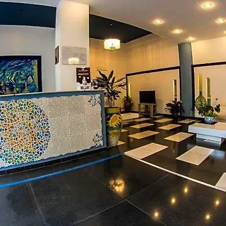 Hotel La Piramide Roccalumera
