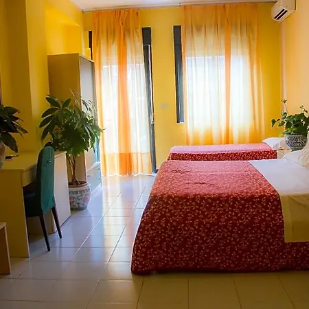 La Piramide Hotel 3*