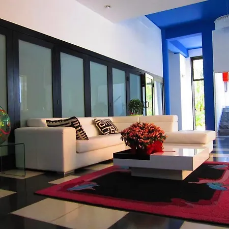 La Piramide Hotel 3*