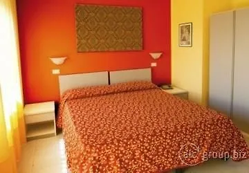 La Piramide Hotel 3*