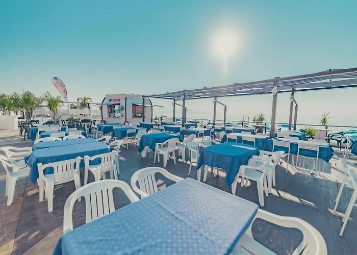 La Piramide 3* روكالوميرا